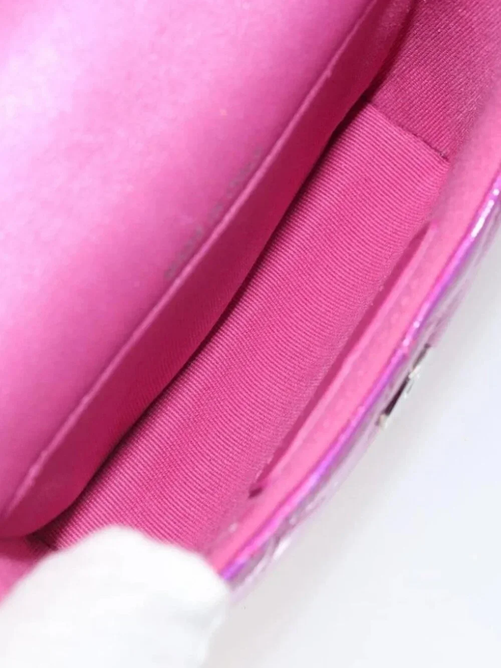 CHANEL Matelasse Carabiner Pouch Patent leather Pink Silver CC Auth YKZ1380A